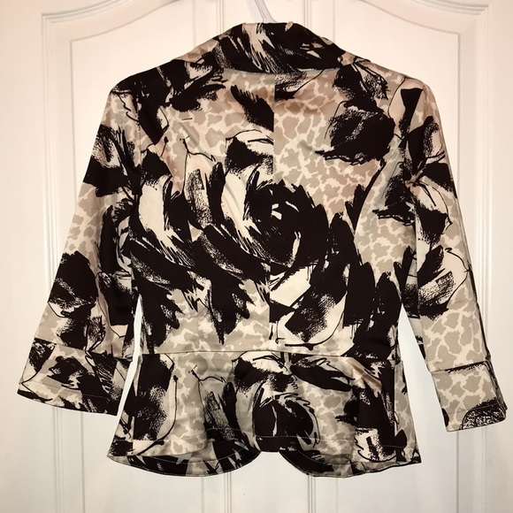 🧵 Le Chateau Brown Print Blazer - Picture 2 of 4